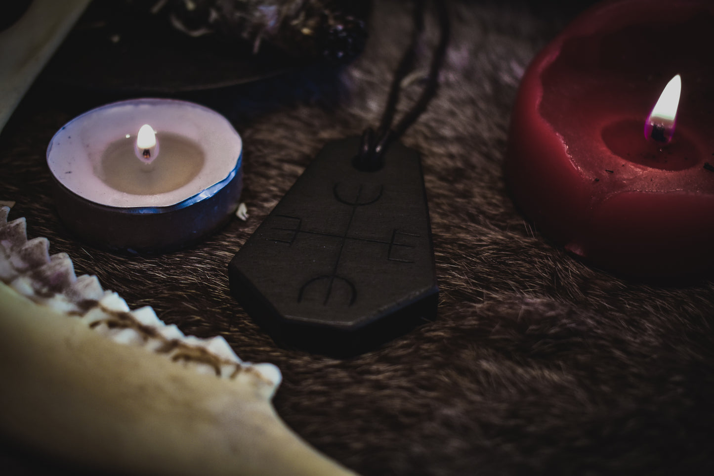 Ebony Sigil Pendant - End Strife